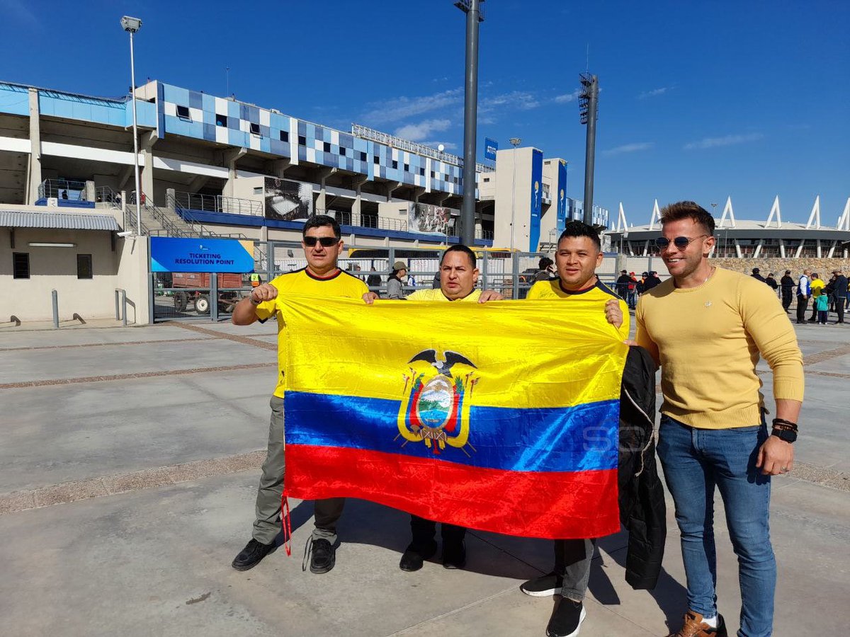 RadioHuancavilk's tweet photo. ⏰#MIN15 del partido en el 🏟️ San Juan del Bicentenario.
La tricolor no encuentra una forma de hacerle daño a USA, ellos están más cómodos en el campo de juego.
Ecuador🇪🇨 0 🆚 Estados Unidos 🇺🇸 0
#MundialSub20
#Ecuador🇪🇨
#MiniTri https://t.co/GYaUfVwCRg