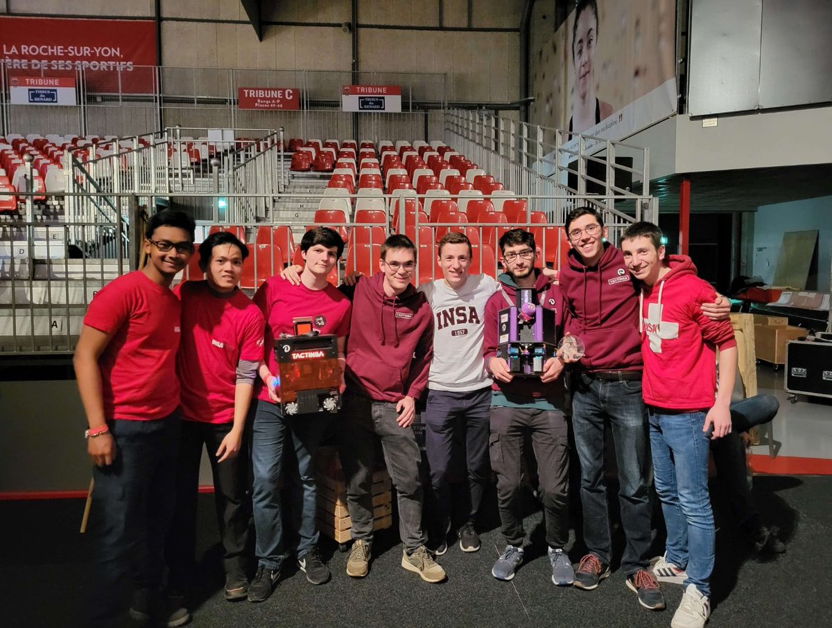 TACTINSA 3ème de la coupe de France de robotique
Félicitations à toute l'équipe 🎉🎉
#CDFR2023 #CDR2023 #robotique 
<a href="/coupede/">Coupe</a>