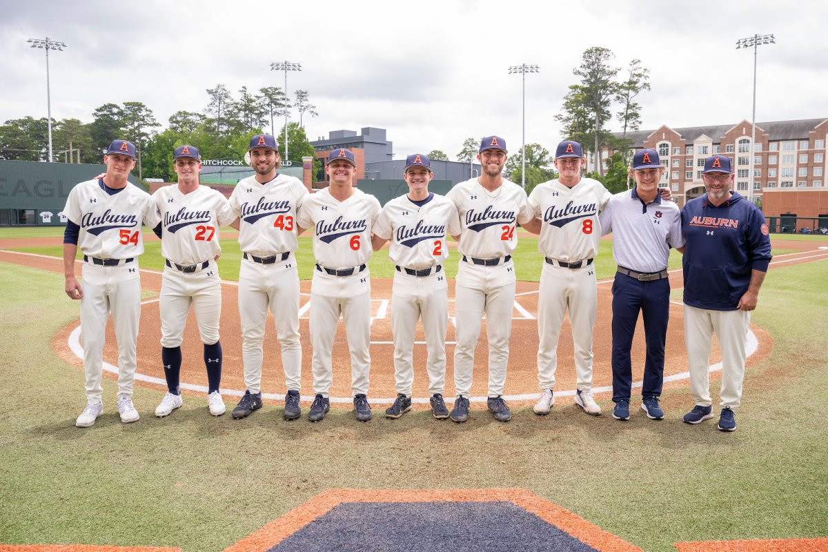 Leaving a legacy on and off the field. 

#WarEagle