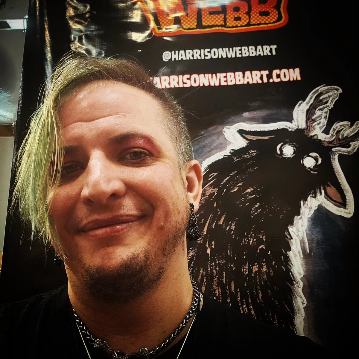 HarrisonWebbArt's tweet image. Good morning (mourning?), @crypticonseattle ! Can't wait to see you all on this, day 2 of my first horror con!

#Crypticon #Crypt23 #CrypticonSeattle #horrorarts #spookyartist #creepyartist #queerartist