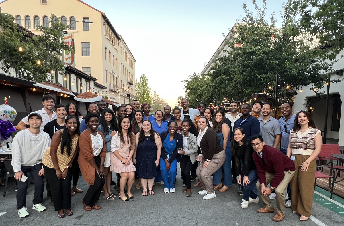 ‼️ GME Diversity Cmte end of yr social last night @ NOLA ⚜️to celebrate our community & those graduating 🎓#RepresentationMatters @rcQuattro @ZacharyBWhiteII @ObafemiTomi @Lydi_DC @Dr_Lola_IR @LisaNUmeh @bethelmiesoMD @KleshieBaisie @DinoVilsonMD @BrightZhou @MarioFunesMD