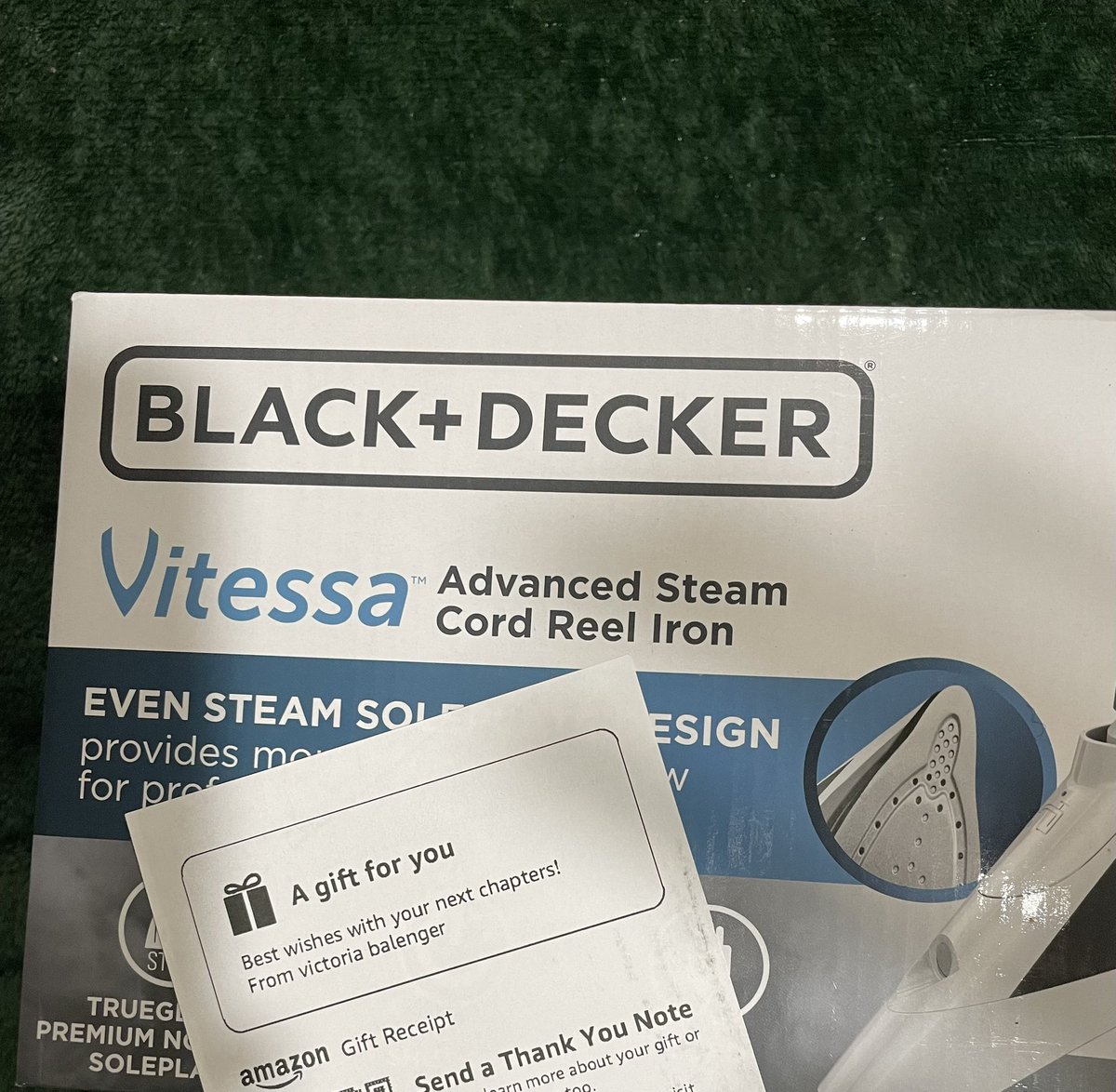More gifts are coming in from my #medgradwishlist and I couldn’t be more grateful! 🙏🏽 thank you Victoria Balenger, this means more than you know! 💕