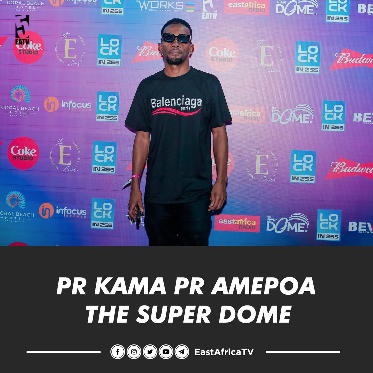 eastafricatv's tweet photo. Msemaji wa Digital ya #EastAfricaTV na #EastAfricaRadio na PR wa Entertainment shows wa #EATV @shneidaanta amepoa ushuani Masaki muda huu kwa ajili ya kushuhudia show ya @lockin255 @officialalikiba na @ayrastarr wakipiga show jukwaa moja.

#LockIn255 #TogetherTunawakilisha https://t.co/U8I2ra7Vqt