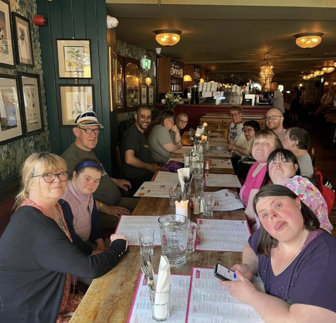 MCCMyMates's tweet photo. Saturday nights were made for cocktails &amp; friendship !
#mymates #SaturdayNight 

@MonmouthshireCC @NewportCouncil @BlaenauGwentCBC @CaerphillyCBC @torfaencouncil https://t.co/tHcYiEvrzb
