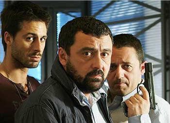 FerminCanas's tweet photo. Abro debate, aunque no admito discusión 

🔄RT: Los Hombres de Paco
❤️MG: Los Serrano https://t.co/N0p9y4lnT8