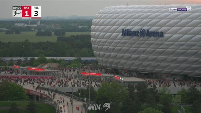 Fwl3DdqWcAMotUT?format=jpg&name=small