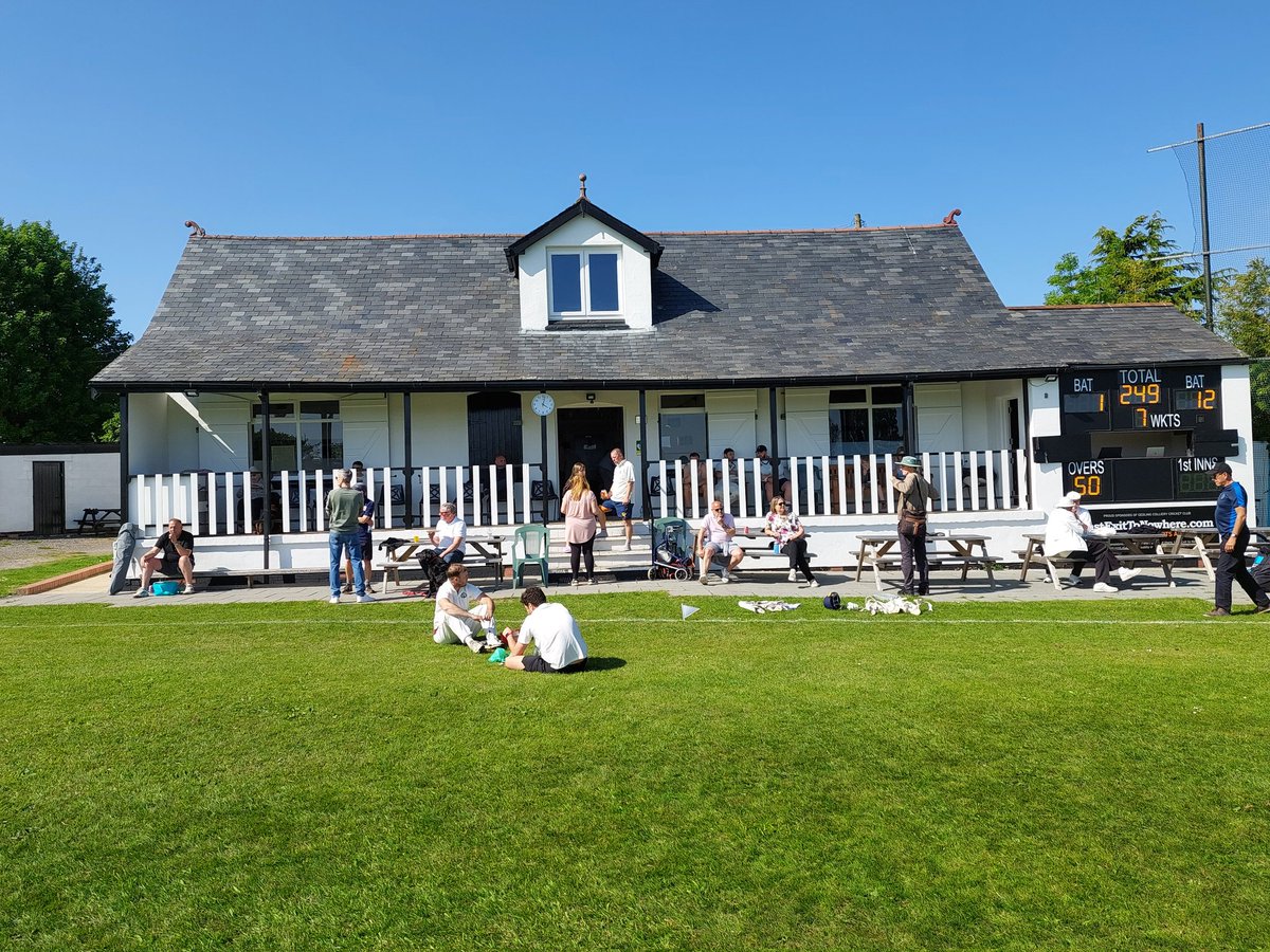 foxy5794's tweet photo. Brill day today ! I did a traditional tea for the players , visiting ex-players &amp; spectators- it went down extremely well 🥳 Quality time spent with Jack,  Mum n Dad,  my lovely brother and Mocha too 😍❤️😍❤️
#cricket #villagecricket #cricketteas https://t.co/kagcm9RTGU
