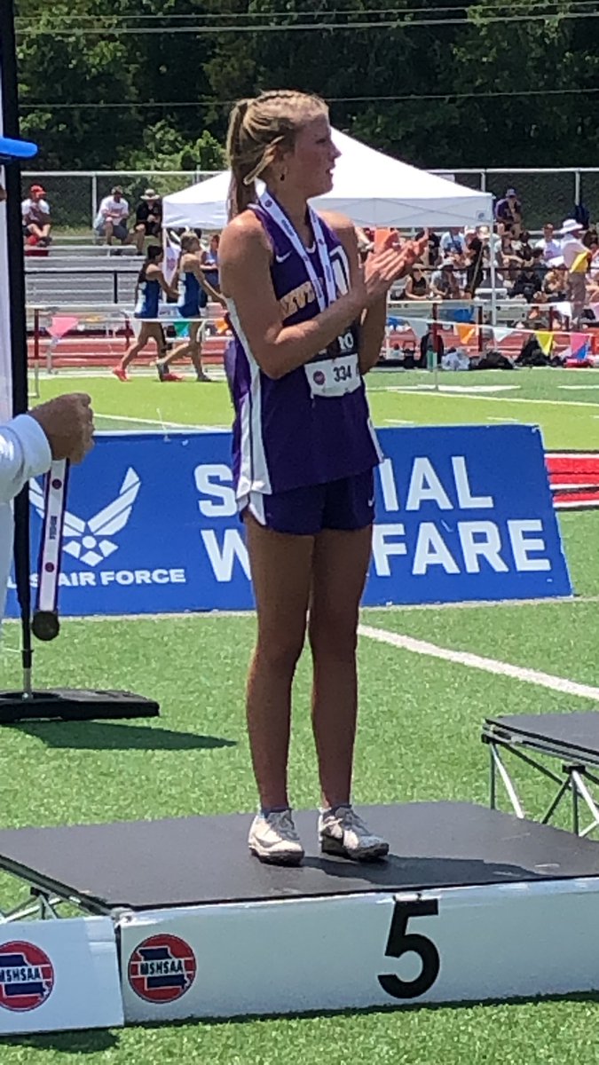 natekendall23's tweet photo. Molly Milazzo of Newtown Harris finishes 5th in the girls 1600. @TyStillwell @busick_32 https://t.co/JKaX12eIib