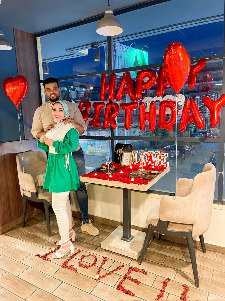 Nadody95's tweet photo. احلي سيربرايز واحلي عيد ميلاد ف حياتي كلها عشان معاك 
انا مهما اتكلمت وقولت عنك مش هوفيك حقك والله واللي بتعمله عشاني وعشان تشوفني مبسوطه 
ربنا يخليك ليا وميحرمنيش منك ابدا ولا من حنيتك ودلعك ليا
ربنا يباركلي فيك ونفضل سوا ويبعد عنا اي شر 
بحبك ♥️ https://t.co/ZzoXxwcDNN