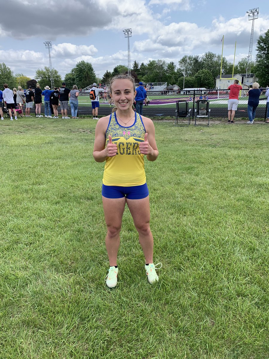 wgtrackandfield's tweet photo. Taylor Spencer is the District Champion in both the 1600 and 800 and is moving on to Regionals!! Awesome job Tay!!! 😁 #DistanceRocks https://t.co/lQP5DP2bwn