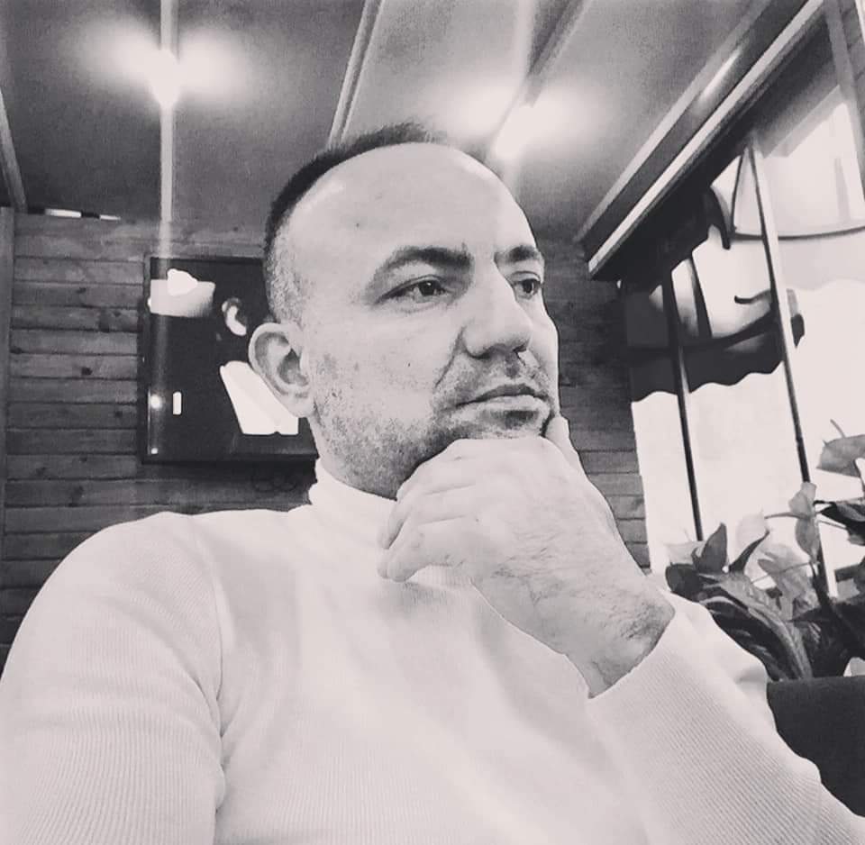 Yarım kalan Bir hayal Ve  Tarih Olmuş Bir Gelecek...?