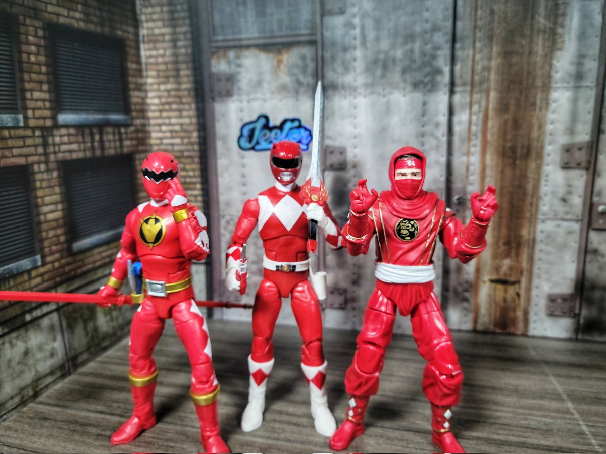 Colors by Ice T plays in the background

#PowerRangers #RedRanger #BlueRanger #tf_fan_1986