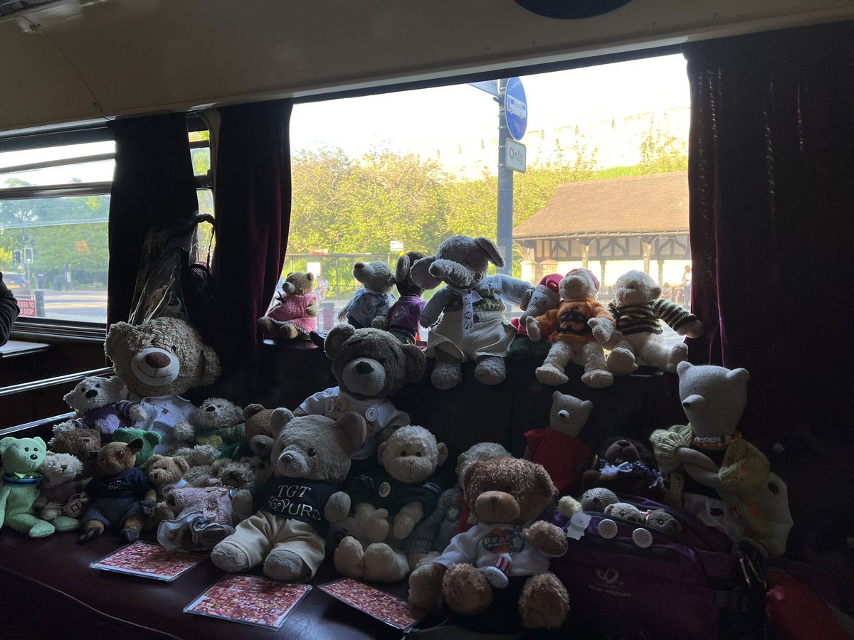 DCMonkey3's tweet photo. Frank n Stein our guide showed us the scary side to York. What a way to cap off our York adventure! A great #ghostbustour in York @yorkghostbus. Have you ever seen so many bears in one place!!! https://t.co/uQSGodh36a