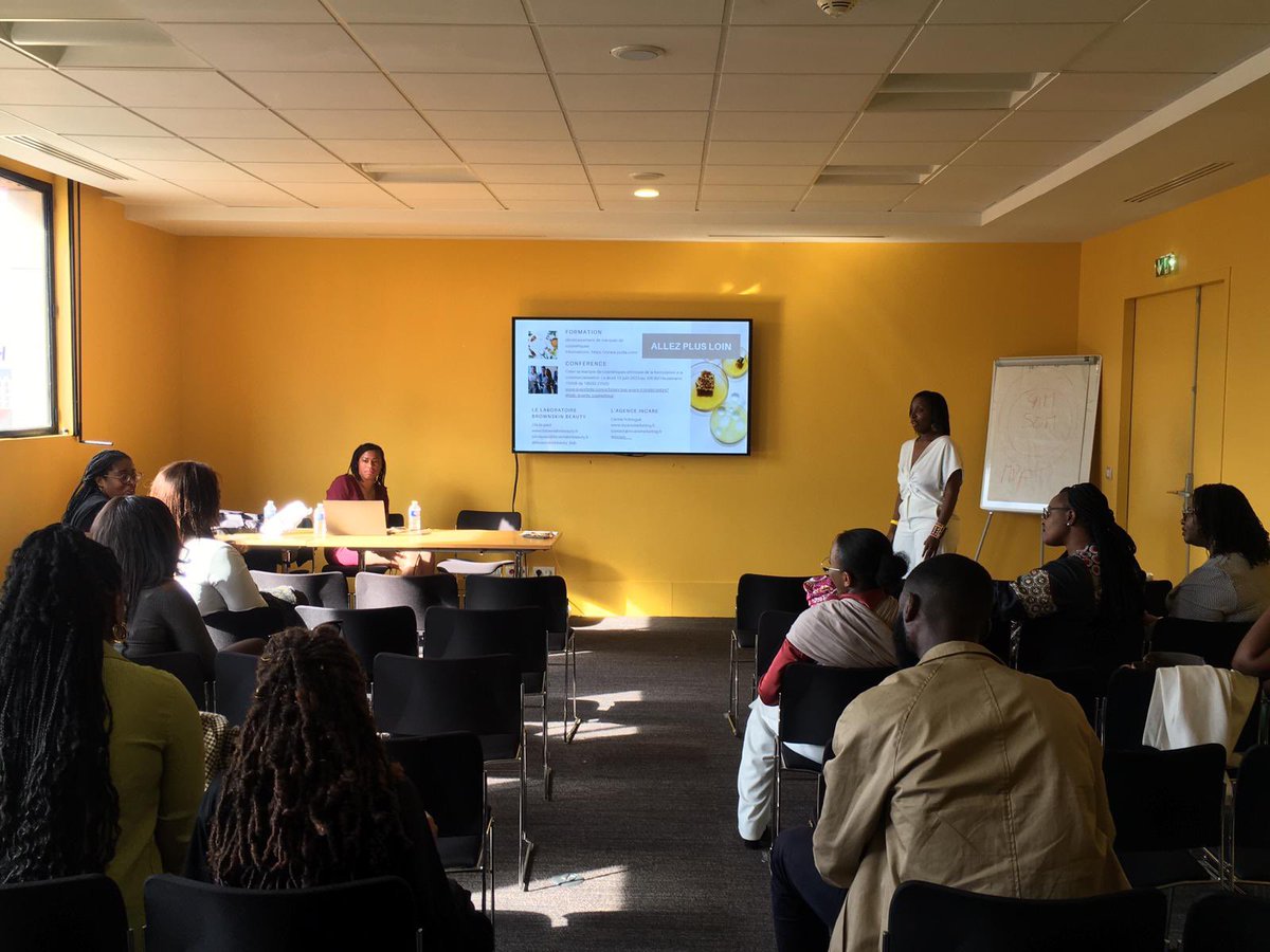 MboaParis's tweet image. Workshops @ #MboaParis2023✨

1. Atelier pitch by @freethinkingST 
2. Atelier d’orientation à la création d’entreprise | Focus 🇨🇲 - 🇫🇷 @ResonancesS 
3. Entreprendre dans la cosmétique by Olivia Paul avec #BrownSkinBeauty  
4. Meet Entrepreneur by @MeetAfrica2