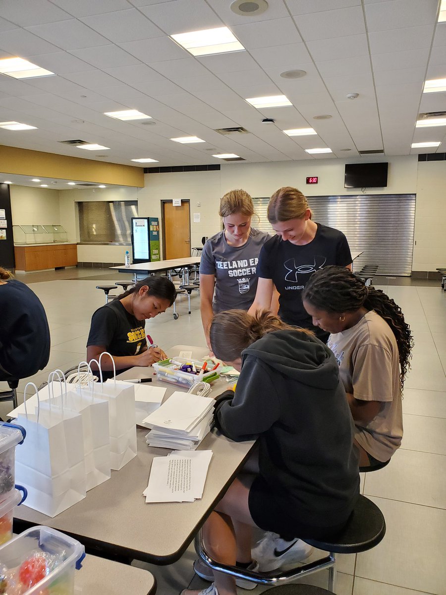 chixsports's tweet photo. JV girls soccer made self care bags for students that go to the counseling office for mental health services. They contain some inspirational messages, a fidget, stress ball, journal and pen, and other items. The team packed over 100 bags.
#outwardfocus #eastpride https://t.co/83ihchx3BI