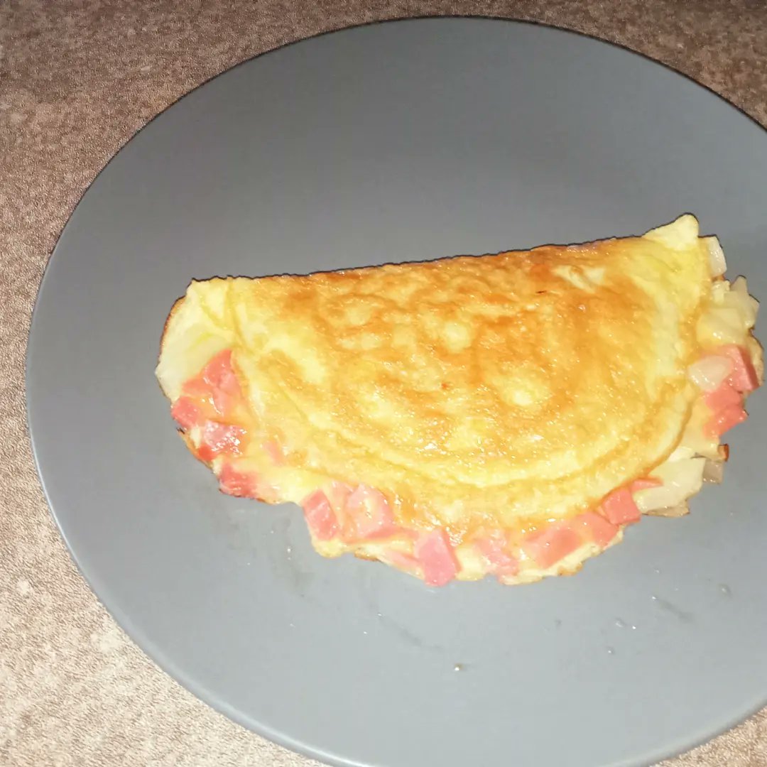 BrightBliss5's tweet photo. I made an omelette
#YoungFamousAndAfrican 
#podcastandchillwithmacg 
Nadia 
#becomingachef https://t.co/x7FurVumSV