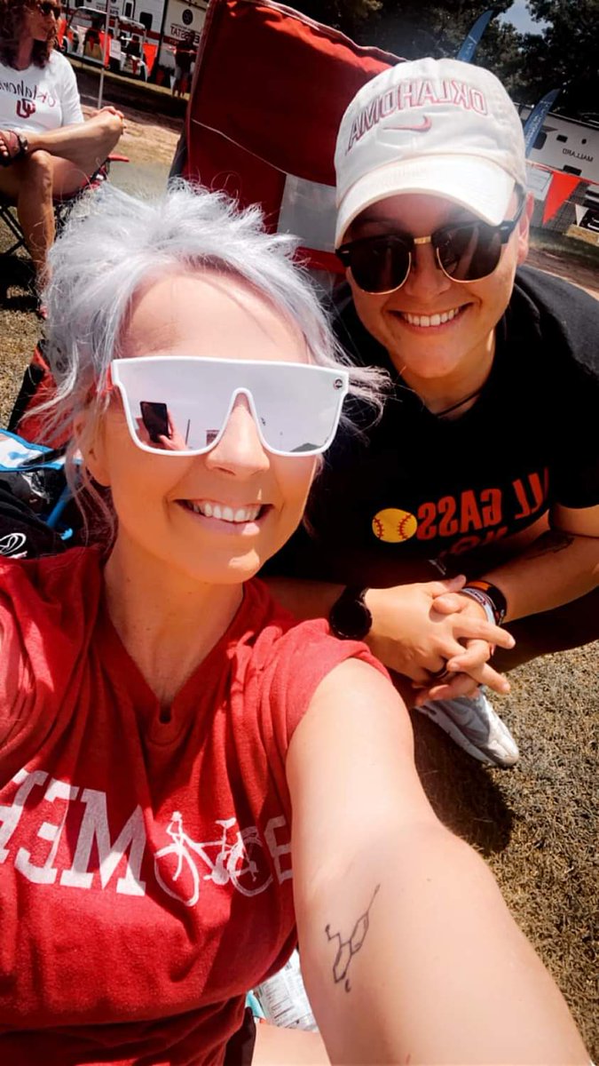 CoachEdelen13's tweet photo. Homerun village for the win. 
🥎🔥 
#3taps https://t.co/Biaja2KgZ9
