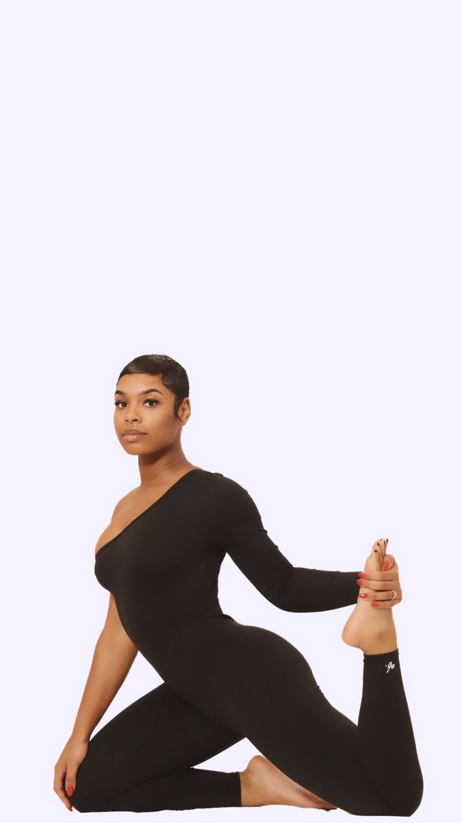 AaMAZEing__'s tweet photo. Hello, my name is Maze. I am a Fitness trainer of 6 yrs based in Philadelphia. I am dropping my first collection to my athletic wear line. I am so excited to share these pieces with you guys! 1 RT can land me on my next customers page! Truly appreciate all the support. #ShopAF https://t.co/9b7TuJUnfl