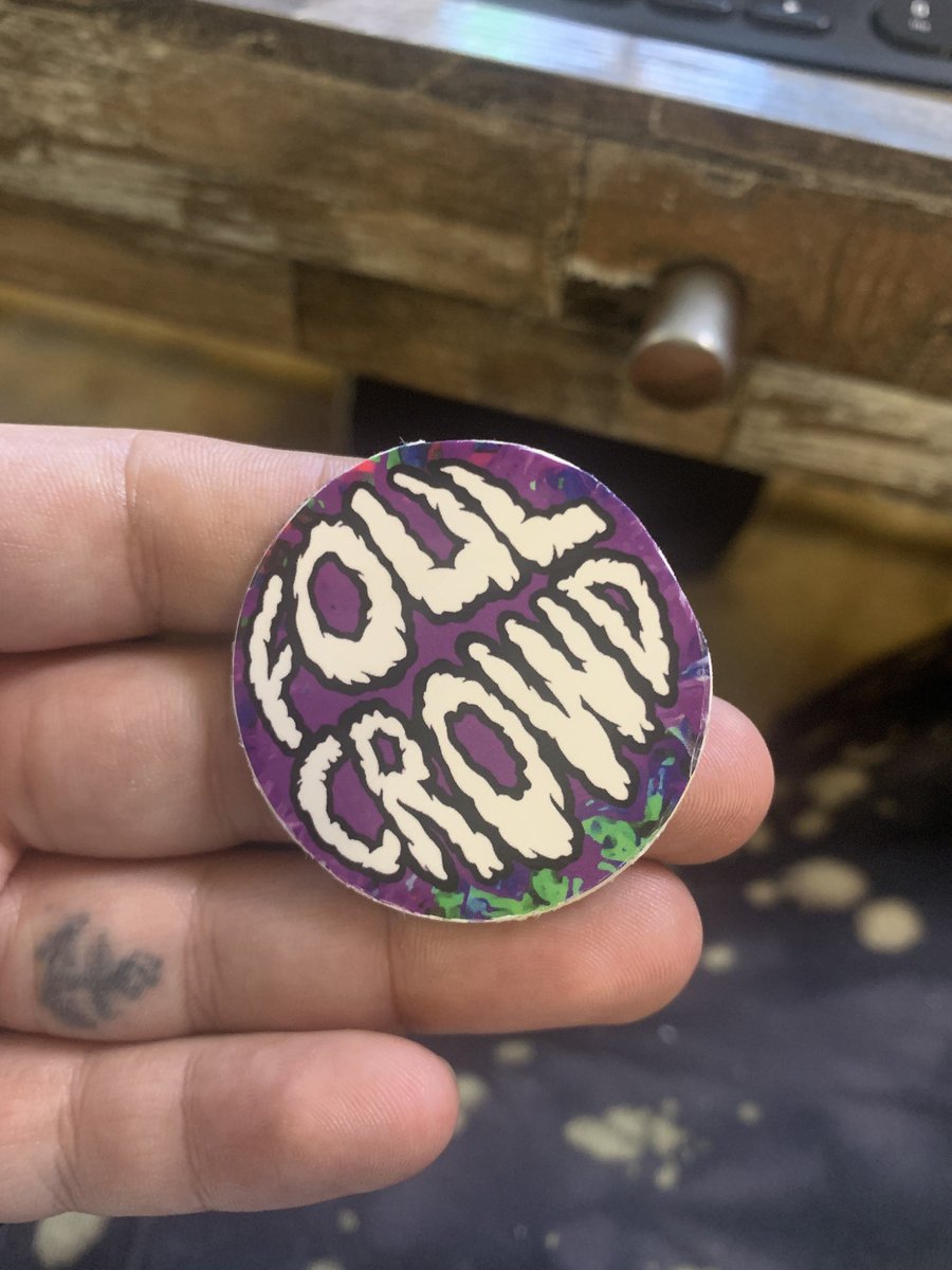 Nope, you're not seeing things... I made a Foul Crowd Pog. YES a muuhfkn' Pog, we're bringing them back!

💥BANG BANG, CRACKPOG GANG💥

#AlwaysCreating #FoulCrowd #Nostalgic #POGS #BangBang #CNFTCommunity #NFTCommunity