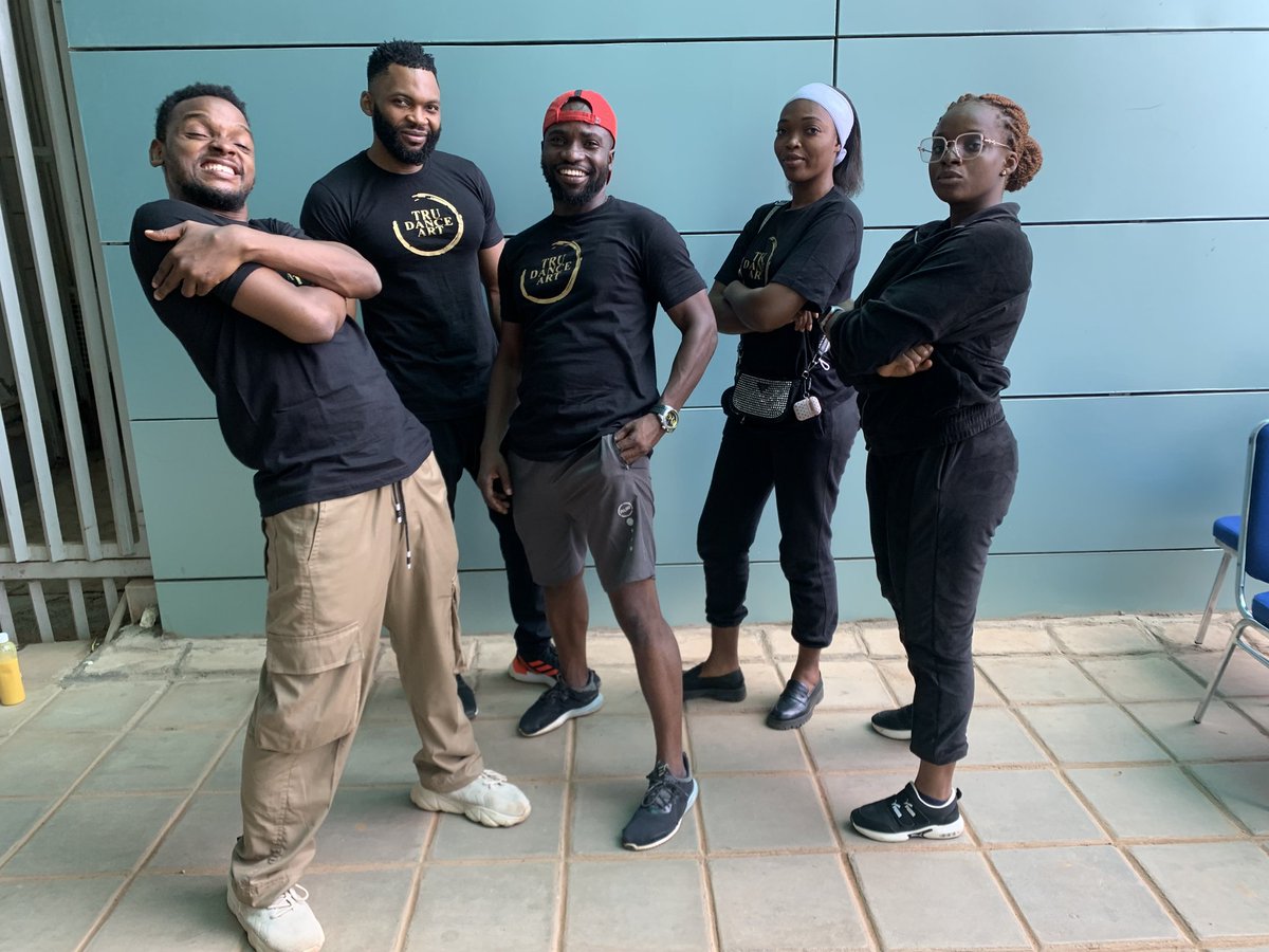 TRUDANCEART's tweet photo. TEAM TDA @APINNigeria premises.  Promoting dance, team bonding &amp; physical activities among staff members.  #NotEverydayWork!  #GetDancingStayActive! https://t.co/ZmN20Dy05q