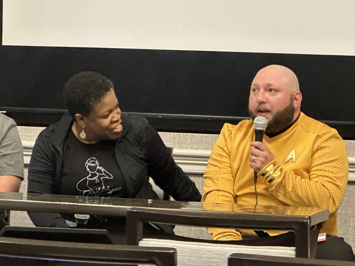 .@JulianHasTheCon of @strangenewpod shared his personal story about how @averybrooks #Sisko was a father figure for him growing up that taught him much  about #Diversity that shaped the person he is today. @StarTrek shapes people and lives. @strangenewpod