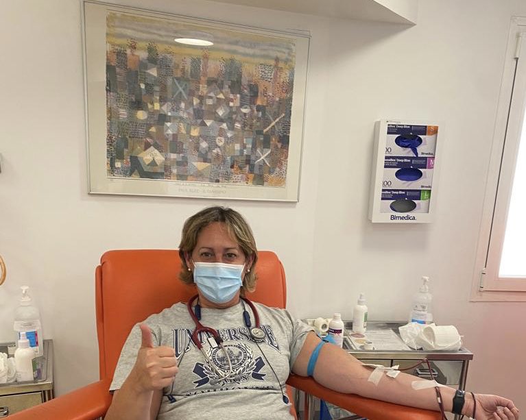 SheiliSarah's tweet photo. Hay que Donat sangre 🩸 !!!!  A sacoooo!!!!! Todos a Donat que es muy necesario ! Cualquiera puede necesitarlo! https://t.co/y1Qdw8BjvM