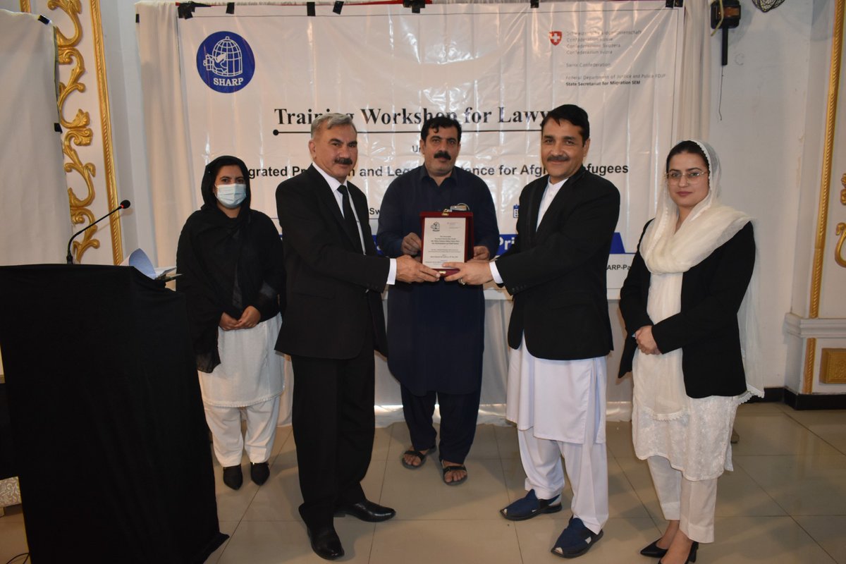 ZeenatKakakhel's tweet photo. Delivered a training on Refugee Laws to Lawyers of district Swabi.
We believe Refugee rights and Lives matter! 
Dearly thankful to President of Swabi bar for his presence at the workshop.
#refugeeRights #HumanRights

@SwissAmbPak @sharp_pak @SwissDevCoop https://t.co/dsOt5dJtzB