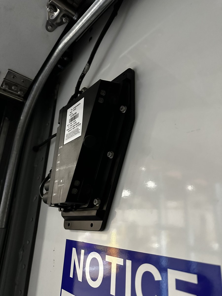 mrjohnridley's tweet photo. FedEx ground is now installing if cameras and looks like in IR into the trailer with cell connection to monitor what’s in the semi trailers. https://t.co/JiI0cWpnrx