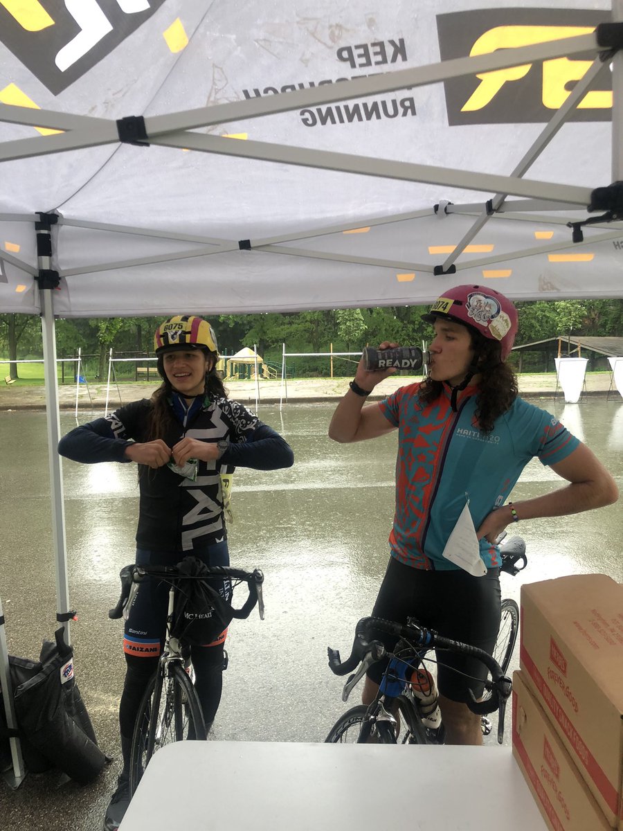 RenaFace's tweet photo. Our first 60 mile riders just made it through at the last rest stop!!! 🚴🏽‍♀️🚴🏽‍♀️ #RushtoCrush @R2C_Cancer https://t.co/WS9bvo0jTb