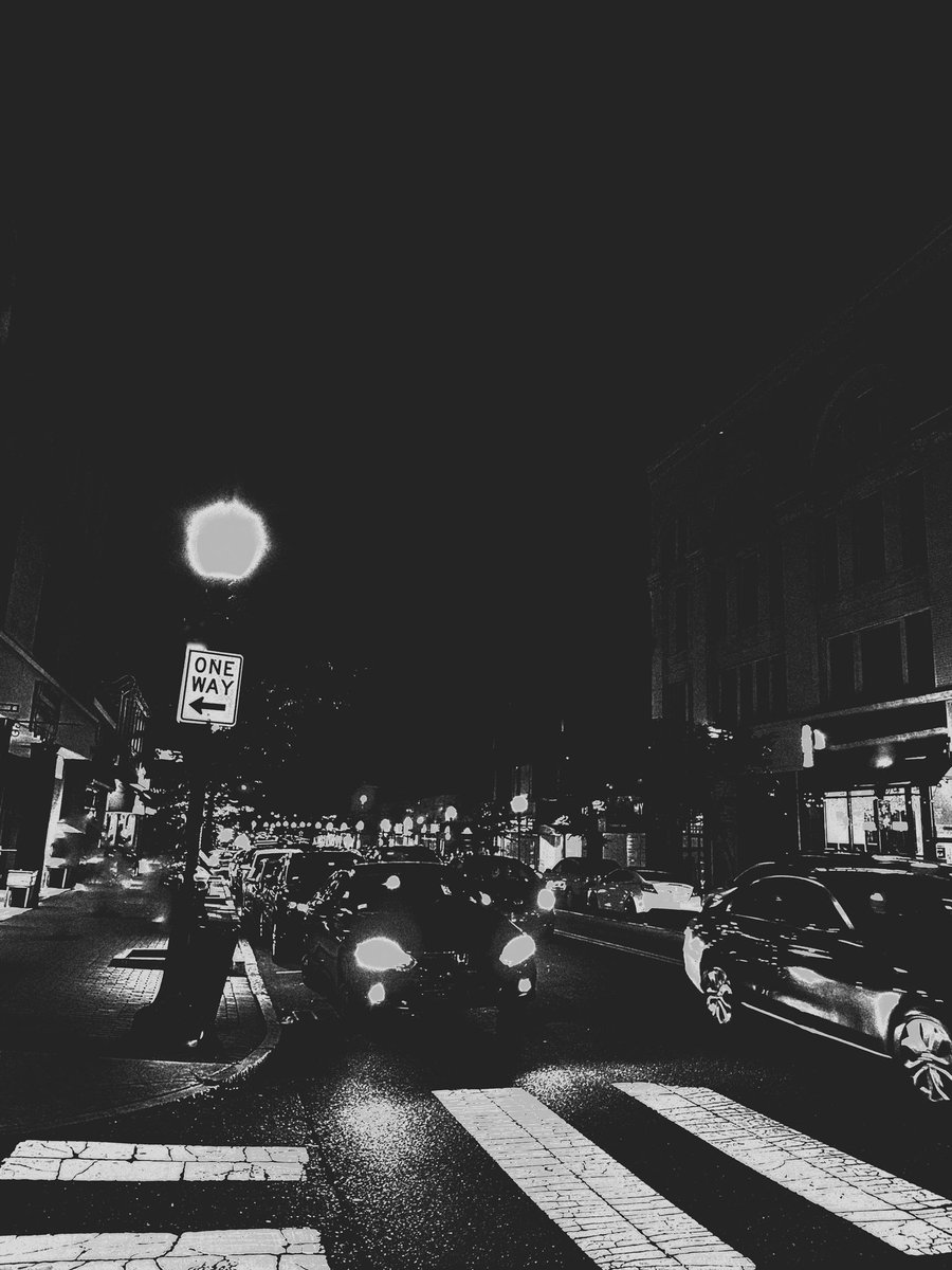 LadyJaneBooks1's tweet photo. About last night… #city #cityscape #naturephotography #nature #photography #photographer #night #nightphotography #friday #fridaynight https://t.co/kxAQgHQcMl