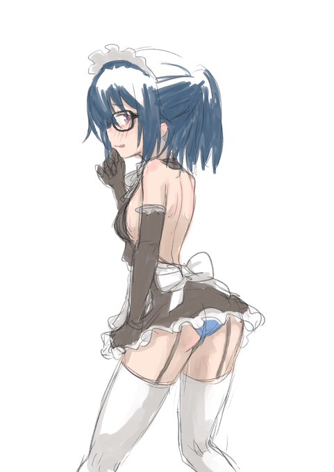 5月の土曜日は!May土!メイドの日!!
ラフしか描く時間とれんかって… 