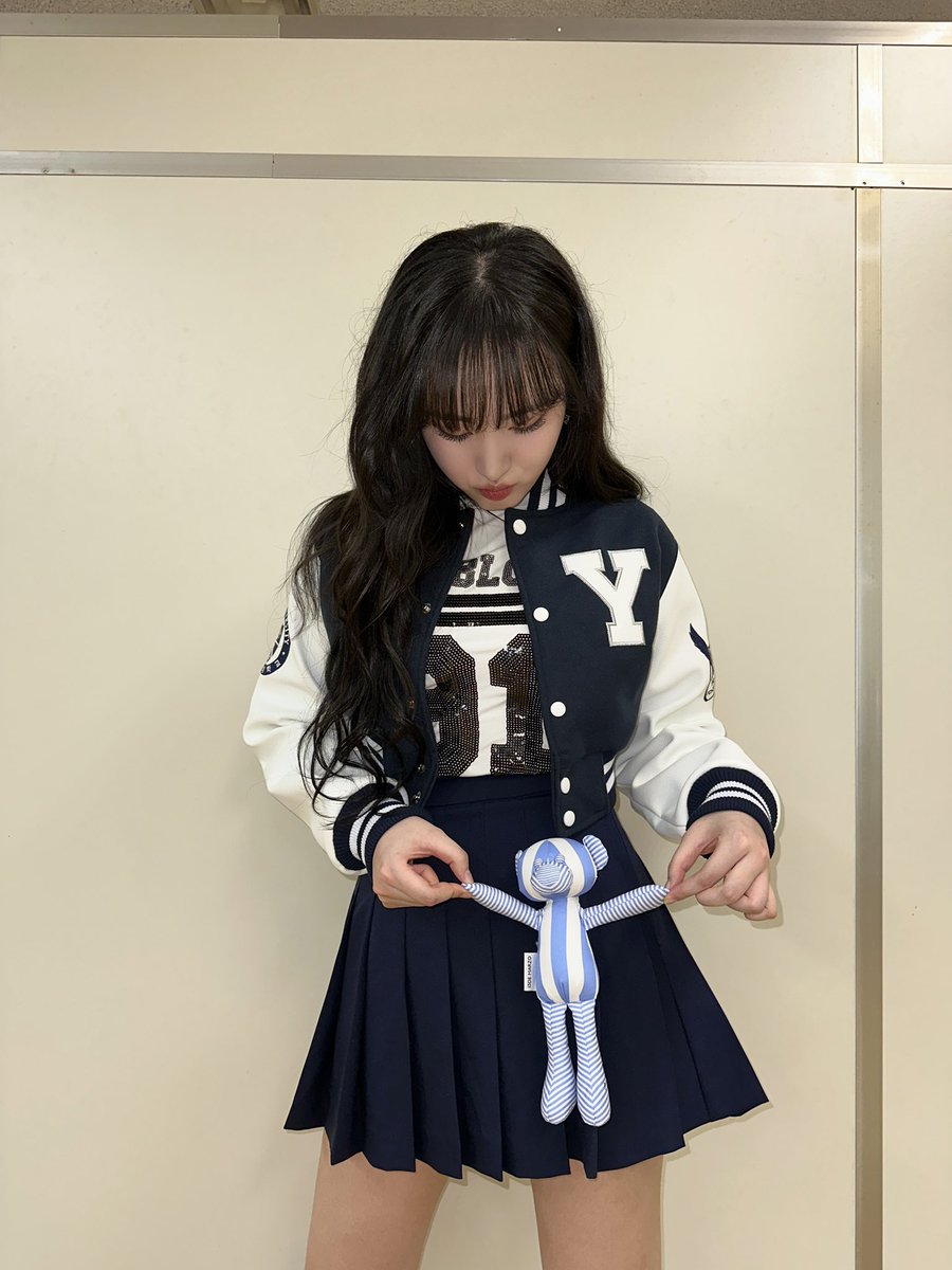 아라치 아라초 아라치치 초초초 랄랄라 시스붐바 연세선수 라플라 헤이 연세 야❕💙

#IVE #아이브 #LIZ #리즈