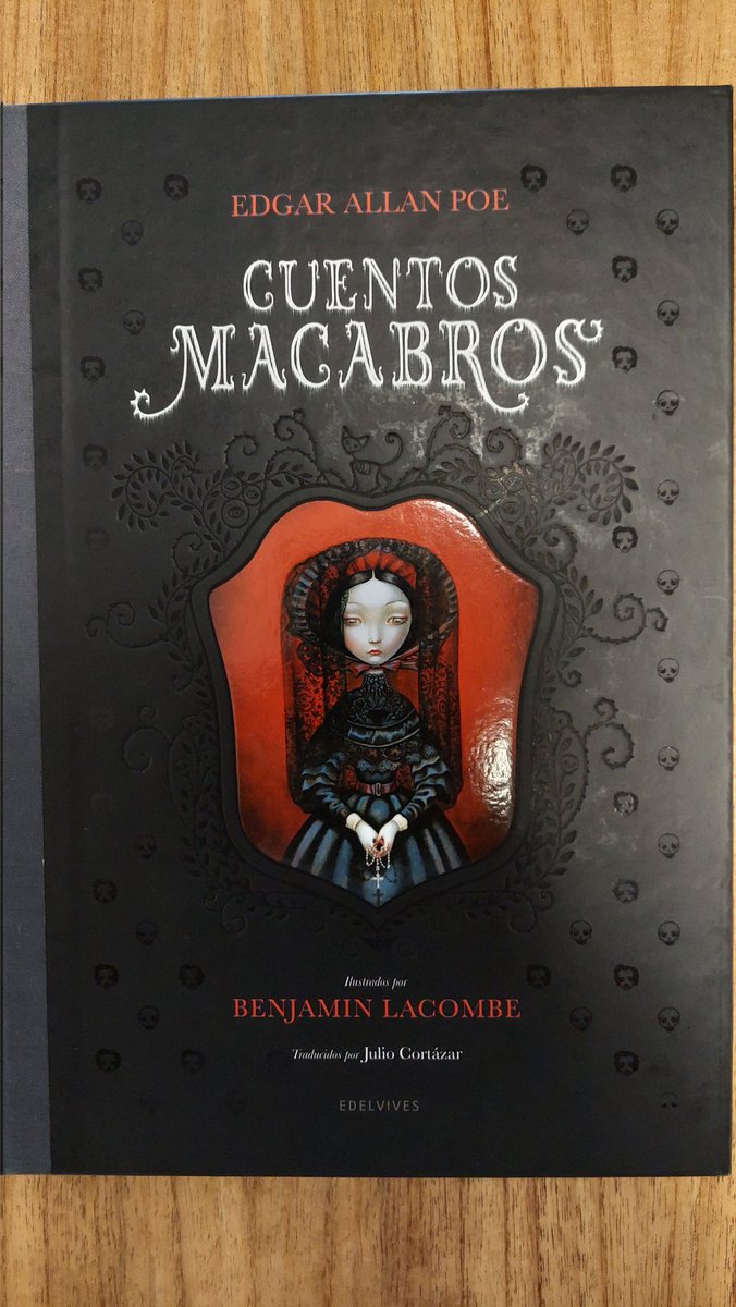 cesarbolivar08's tweet photo. Algunos de mis libros del inigualable, Edgar Allan Poe.
#LeerEsUnRefugio
#LeerEsVivirMilVidas
#LeerNosConecta https://t.co/AdiS0MO9Wn