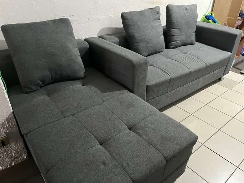mydgp_7's tweet photo. At baka sakali po na may gusto po bumili ng mga secondhand furniture / items na nasa sunod na thread. feel free to message us po. Emergency lang po talaga. 😞 https://t.co/pmPRK2wxao