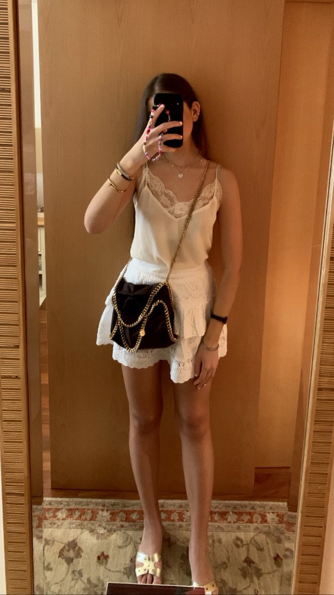 miumiumary's tweet photo. 🧸🤍✨🏹💋🥂🌞 https://t.co/9WoWHZTOnv