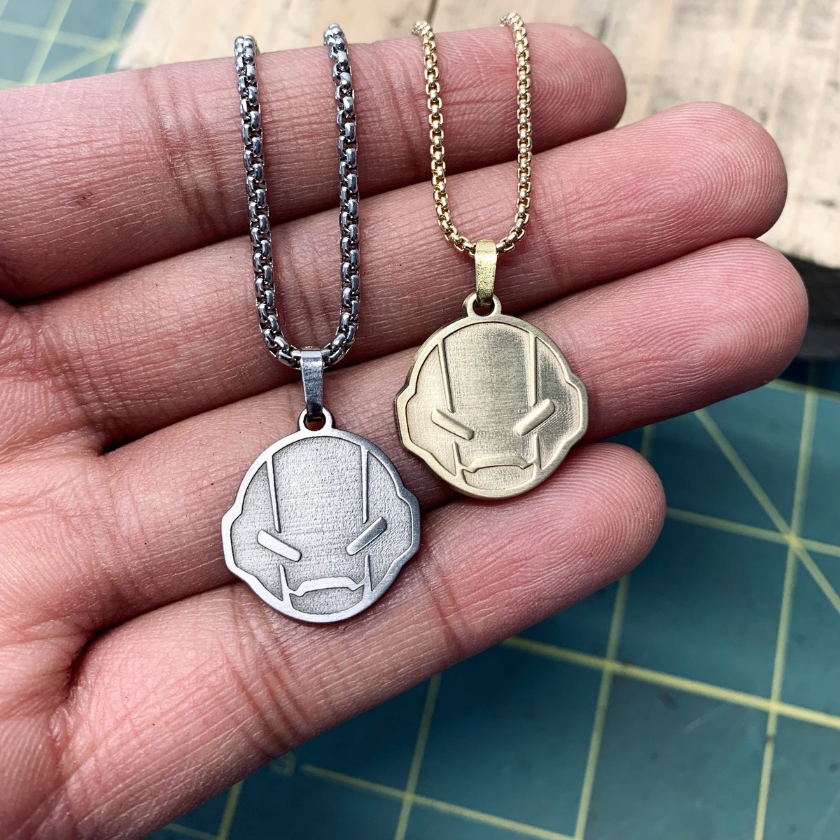BrozoNFT's tweet photo. 🔥 Something exciting for you guys. We’ve teamed up with BROZO Holder Alchemy to bring you a Gold plated BROZO Icon chain giveaway! ⛓️

To enter:

-Follow: @BrozoNFT, @alchemychains &amp; @brozostudios 

- Like &amp; RT!

Winner picked on Friday! ⚔️ https://t.co/VImoYplkgb
