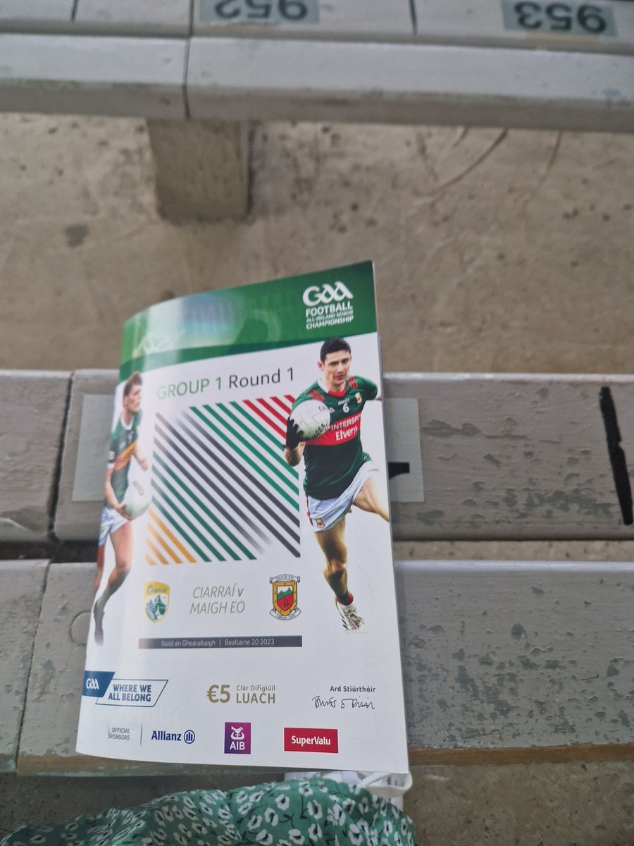 Midkerrygaa tweet media