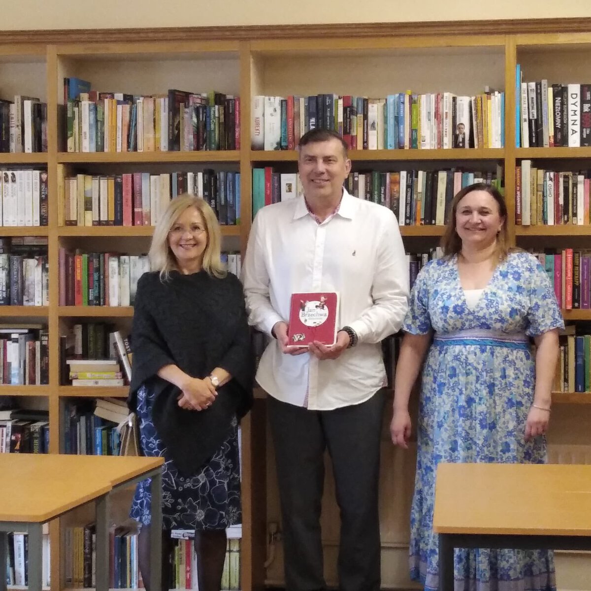 sochanska's tweet image. 🙏@ErrigalCollege Danny McFadden for your support 🇵🇱🇮🇪Great meetings with 🇵🇱diaspora in CoDonegal #Education #PolishLanguage @PLinIreland @SalaGrzegorz @languages_ie