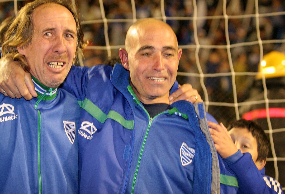 bodegue's tweet photo. 🔙 HACE 17 AÑOS

Un 20 de mayo de 2006, #GodoyCruz 🍇 vencía a Nueva Chicago y se consagraba campeón de la B Nacional 🏆

DE PRIMERA 😉 https://t.co/fA2NqsGtuu
