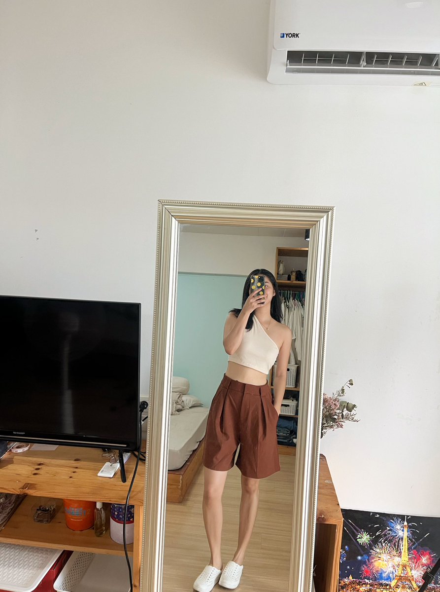 Oldandneww's tweet photo. Outfit of the week #OOTD #ootdStyle #outfitoftheday  #outfit #เสื้อผ้ามือสองสภาพดี #เสื้อผ้าแฟชั่น #ส่งต่อเสื้อผ้า #nomin https://t.co/Xcev9h7NFQ