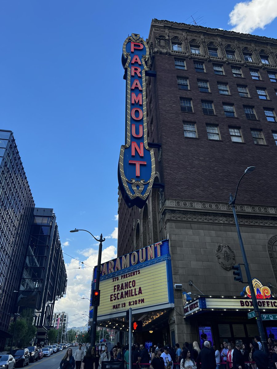 TheDraft3r's tweet photo. Apoyando al puñetas de @franco_esca en Seattle y sus haters #elquesabesabe https://t.co/YgLRf82Lau