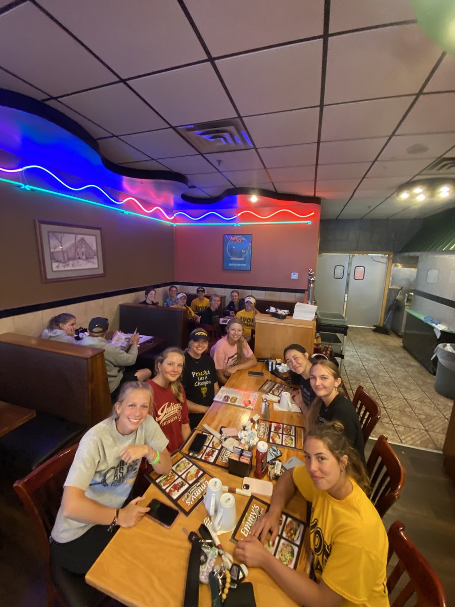 Avon Oriole Softball tweet media