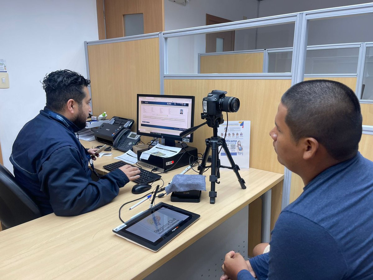 RCivil_Zona7's tweet photo. ZAMORA | Trabajando siempre en el bienestar de la ciudadanía, @RegistroCivilec adelantó los turnos para que los usuarios reciba el servicio de pasaporte, este sábado 20 de mayo de 2023, a escala nacional.

🕞 Atenderemos de 08:00 a 13:00

✅¡Te esperamos! https://t.co/uM5v1ruvNL