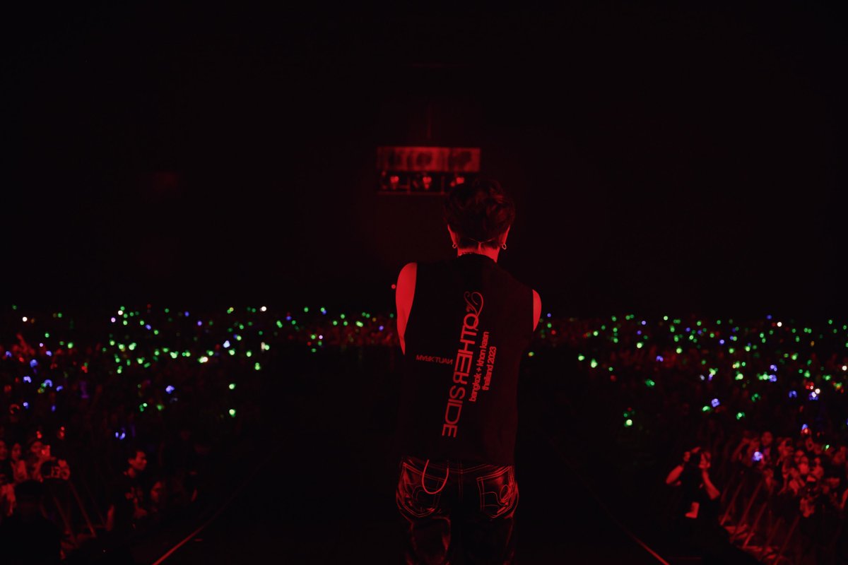 DNAmngmnt's tweet photo. the other side
KHON KAEN DAY 2

#MarkTuan #Mark 
#마크 #段宜恩 
#theotherside #theothersidetour 
@marktuan https://t.co/tUCZqOsv9M