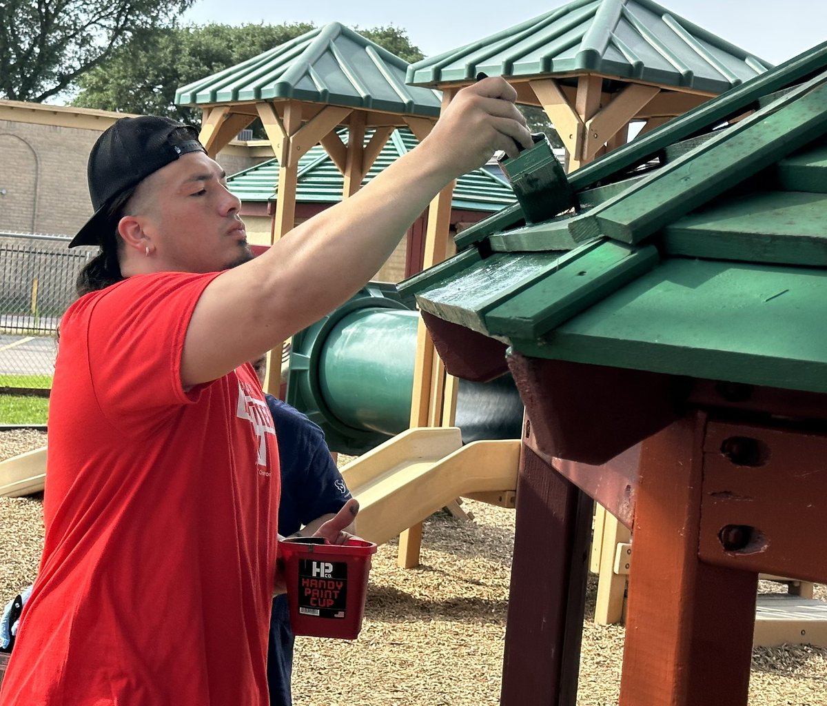 Houston Texans DL Roy Lopez is helping beautify the AAMA George I. Sanchez Bright Beginnings Center for the 11th annual Texans Care Volunteer Day presented by Chevron. #Texanscare #WeAreTexans #Sarge @RoyLopez__