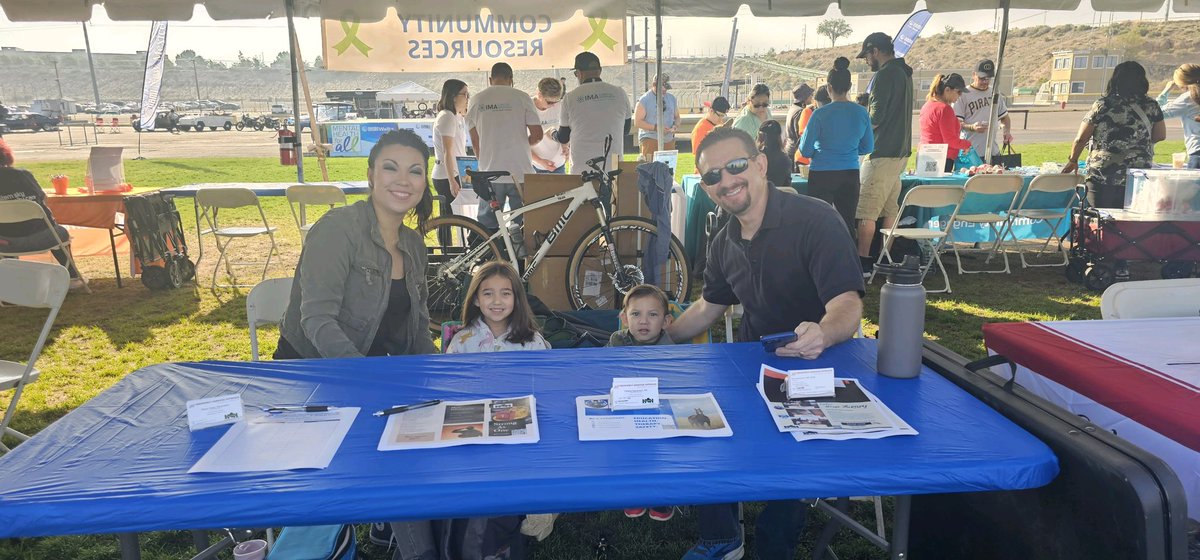 SHaaverson's tweet photo. This Mental Health Action Day we are @namiwalks talking about our new services for front line workers with psych trauma ! 💪❤️‍🩹🚑🚓🚒🏥👨🏾‍⚕️🎧🎤🪖follow @esoeducation for more info! #MentalHealthActionDay #SuicidePrevention https://t.co/PeoZ0lCPw2