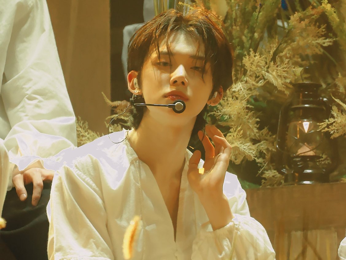 yeonjun pics tweet media