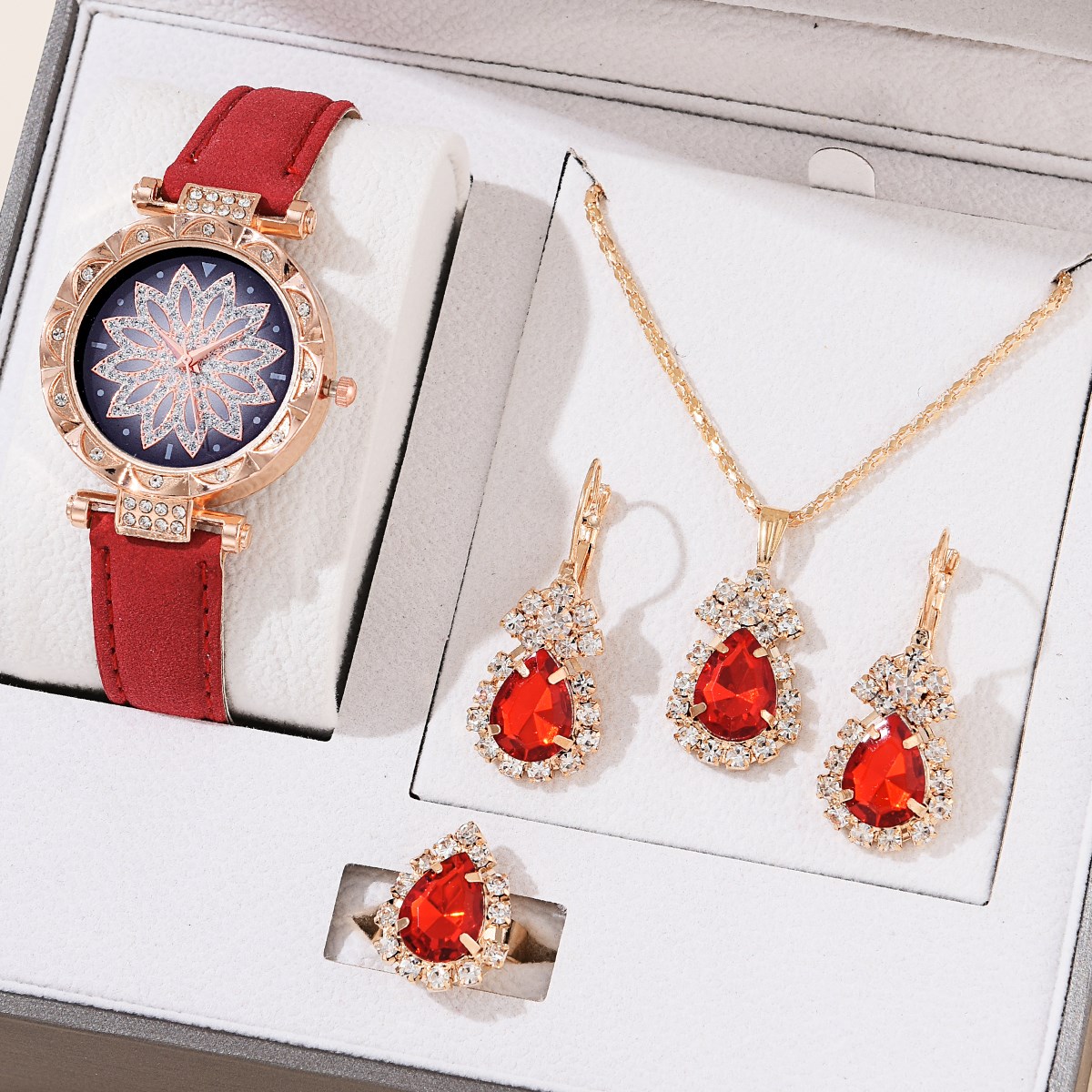 30% OFF 5pcs Watches set For Women (No box)

3 colors to choose from
#womensfashion #wristwatch #womenswatch #jewelryset #necklace #earrings #womensring #wristwatchset #bestgiftideasforher #elegantwatches
ad

👇
s.click.aliexpress.com/e/_DBZpKop