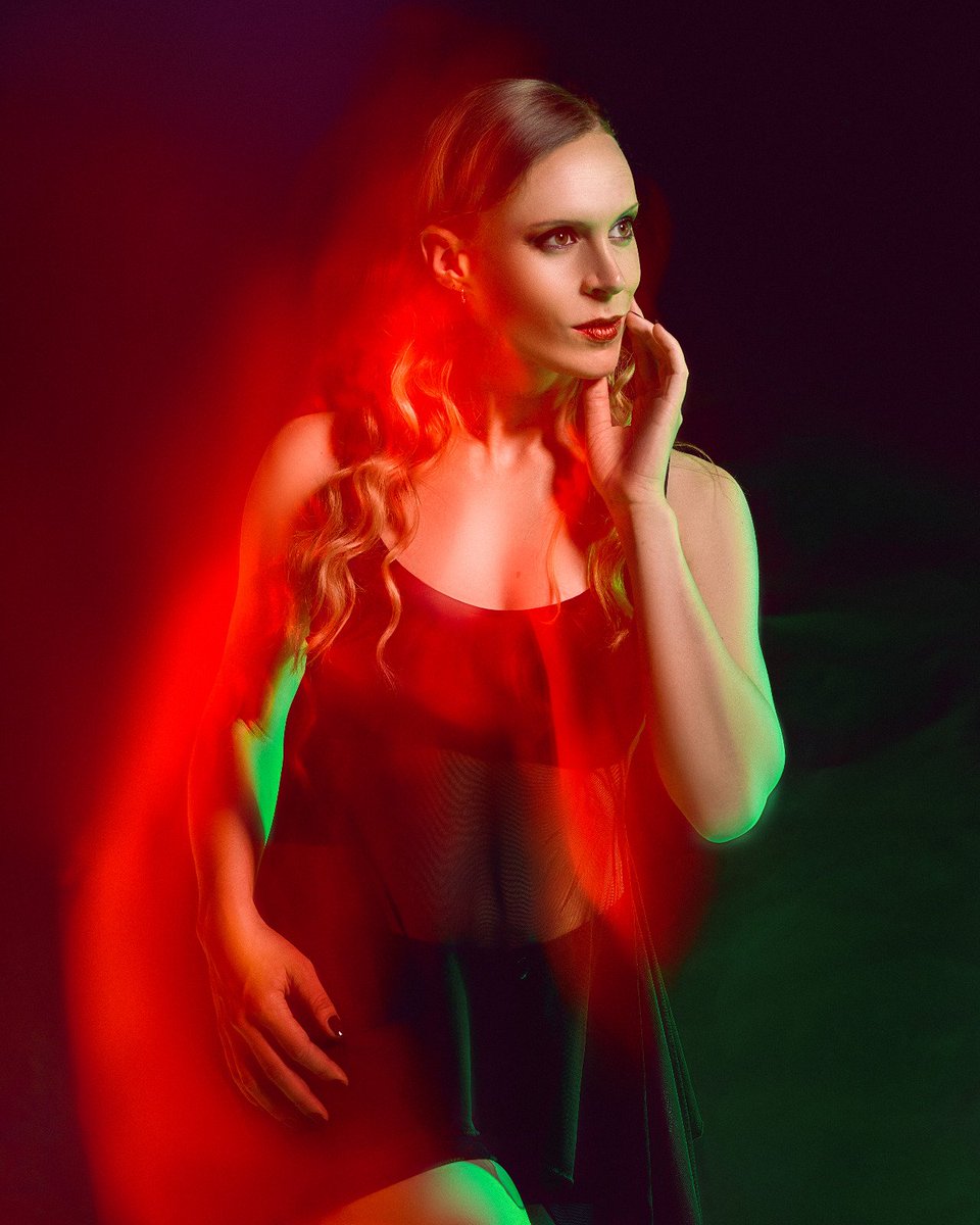 Nun ist es offiziell. 
Wir haben ein neues Bandmitglied.
Verena Rau. 
Ihr wollt mehr über Verena wissen?
Schaut bei ihr vorbei!!!
@celia_umbra 
@verena_rau_entertain

#music
#musicoftheday #gothic #newmusic #musicislife #Artist #cpyist #dark #orkus #sonicseducer #darkwave