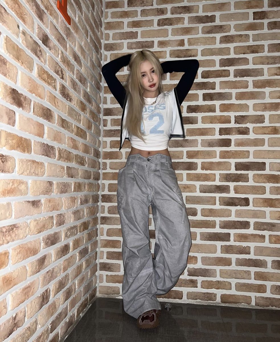 َ (@dayoungsource) on Twitter photo 